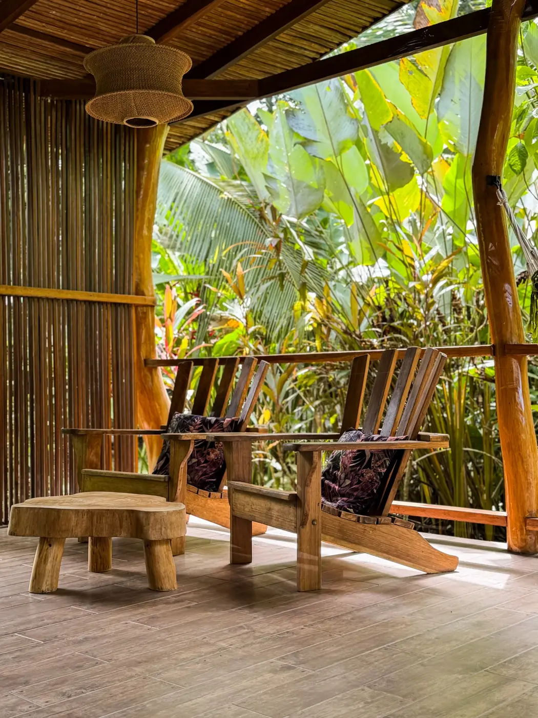 Private terrace opening onto the garden